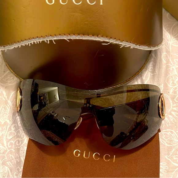 Gucci sunglass authentic